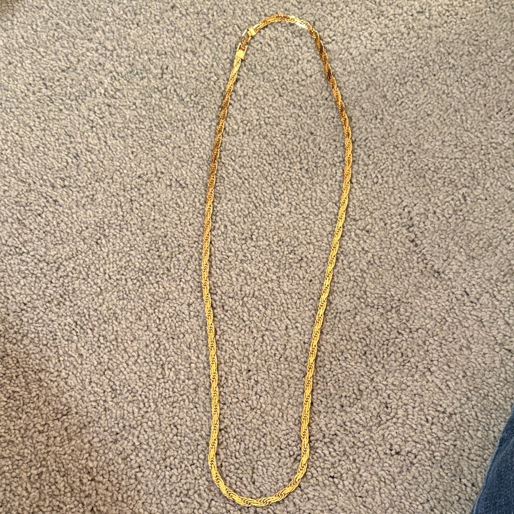 Trifari Gold Serpentine Chain Necklace
